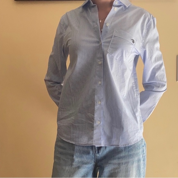Banana Republic Tops - NWT Banana Republic Striped Quinn Boy Fit Shirt